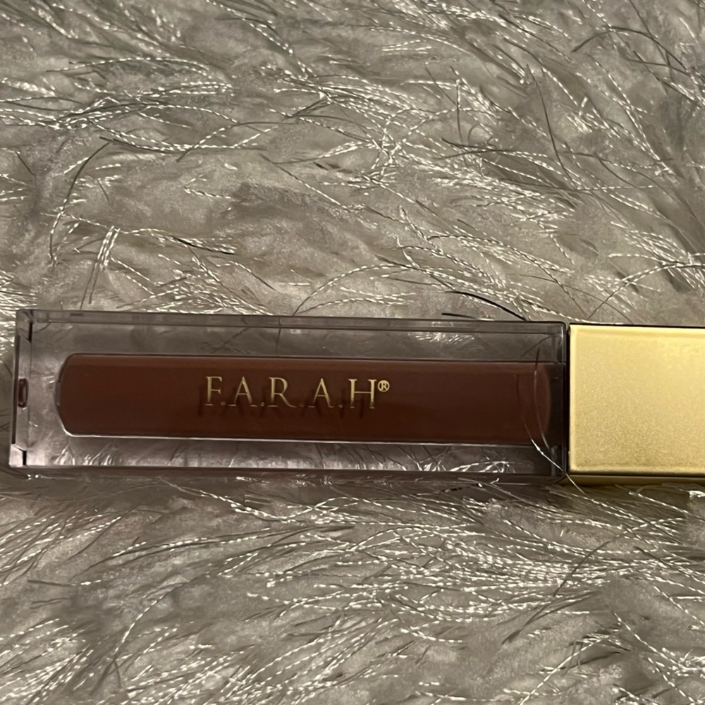 4/$16‼️ FARAH Matte Liquid Lipstick